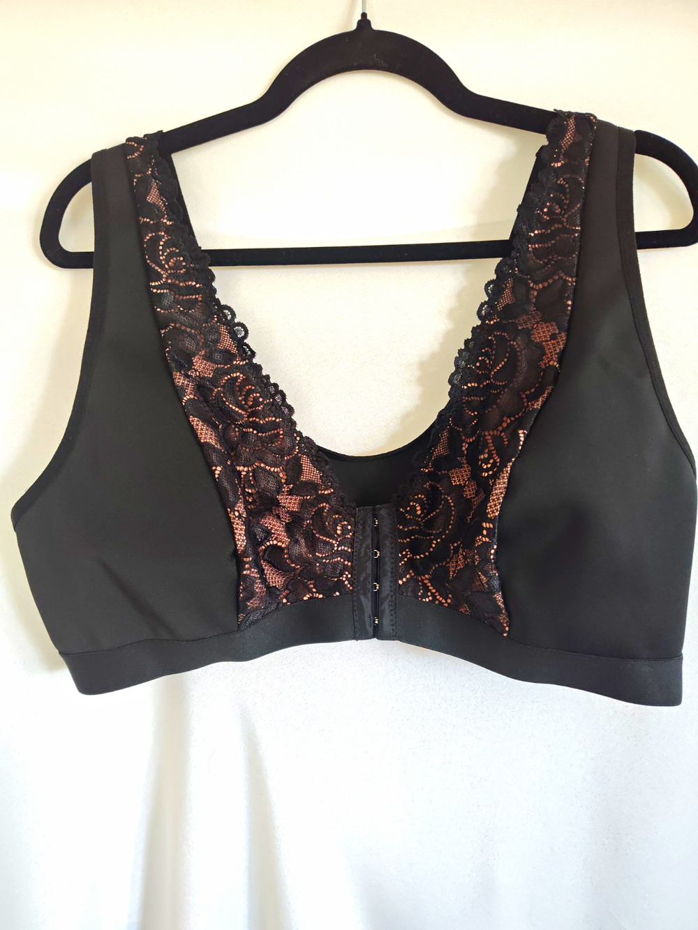 Black Lace Trim Wireless Bralette Bra Plus Size 5XL Wide Strap Hook & Eye